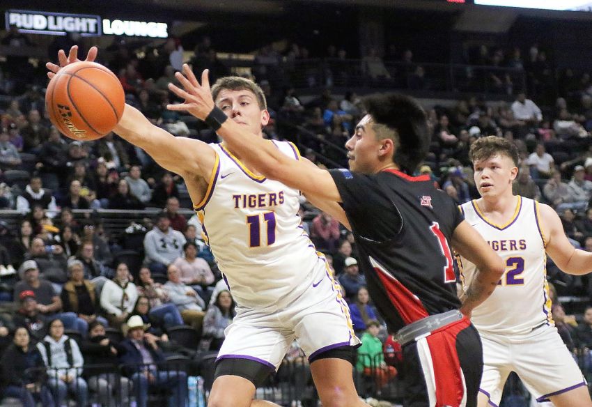 A 19-0 run propels White River into Lakota Nation Invitational championship