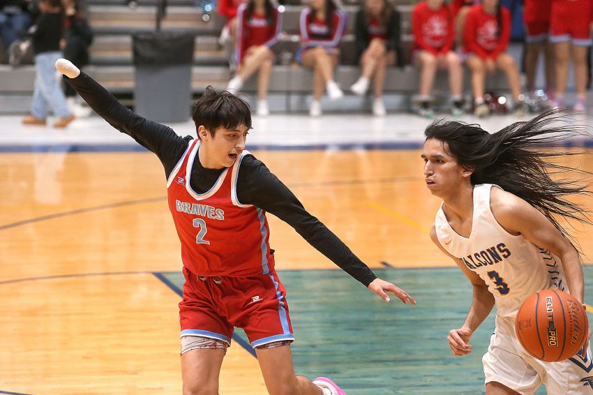 Cheyenne-Eagle Butteâ€™s Nicholaus Joaquin overcomes fireworks injury, loss of dominant hand to excel in basketball