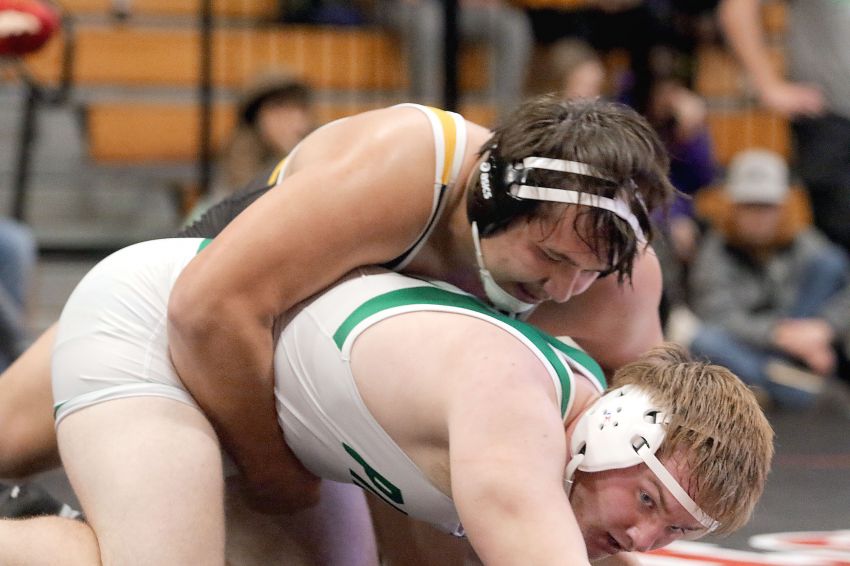 Canton edges Pierre for Mid Dakota Monster wrestling title
