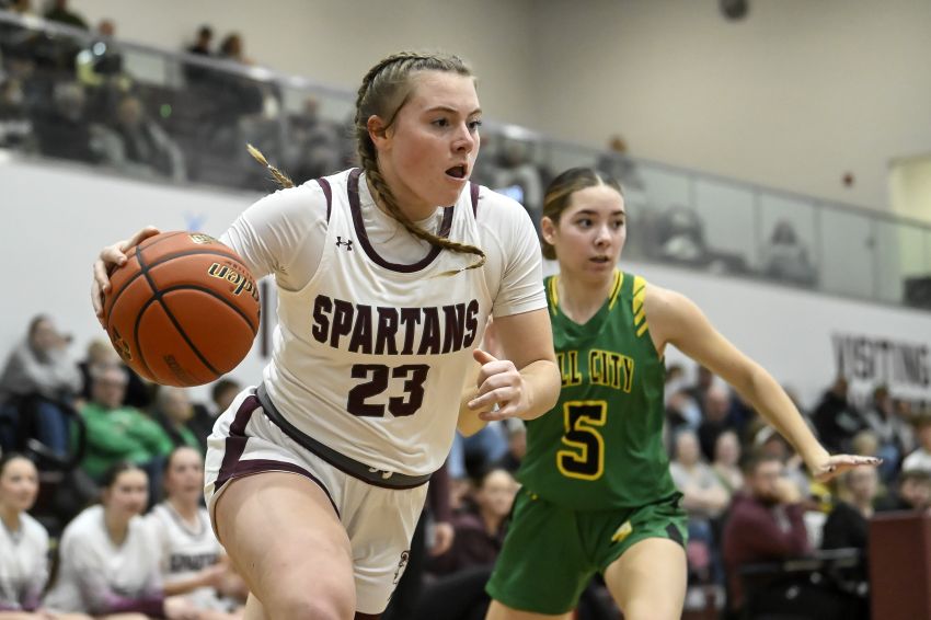 Jan. 8 Girls Basketball Roundup - Spearfish tops Hill City behind balanced-scoring attack 