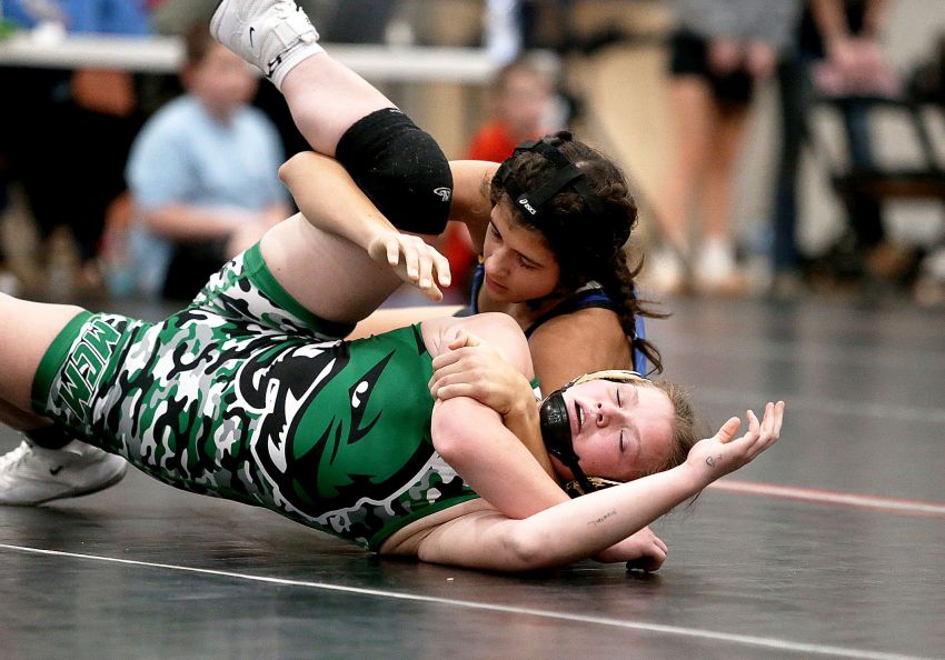 Canton girls edge Pierre to win Yankton Invitational wrestling tournament