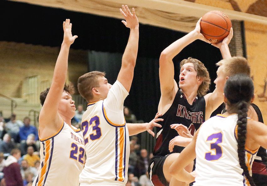 No. 2 Aberdeen Christian shoots blistering percentage in win over No. 1 White River  