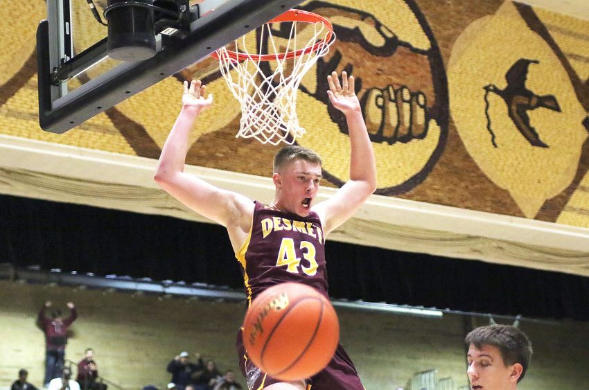 Wilkinson, De Smet pull away from White River in 1 vs. 2 showdown