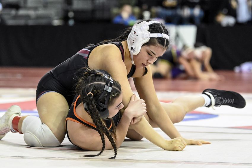 Spearfish girls hold off Custer to win Region 4 girls wrestling tournament