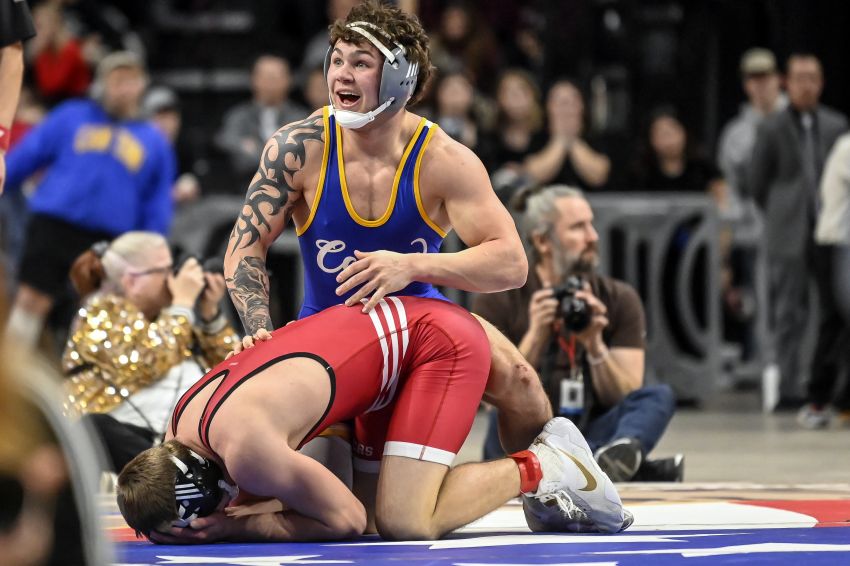 Canton continues reign atop Class B wrestling with eighth consecutive state championship 