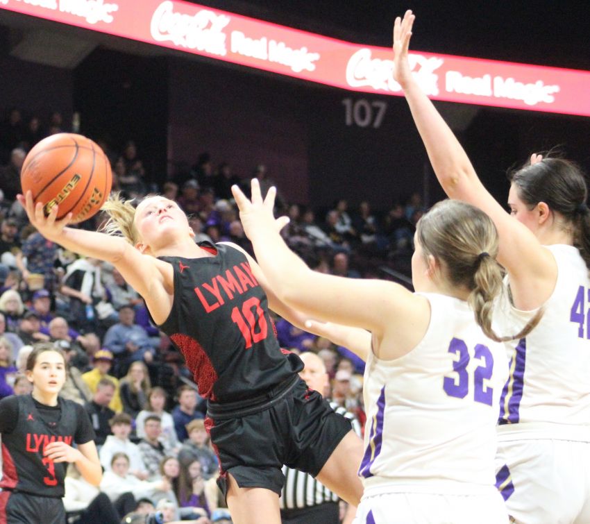 Lyman edges Harding County for first-ever semifinal berth 