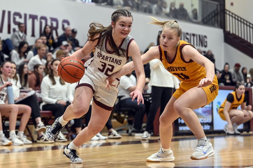 March 7 Girls Basketball Roundup - Mya Kochuten powers Spearfish to Class AA girls tourney with 27-point performance 