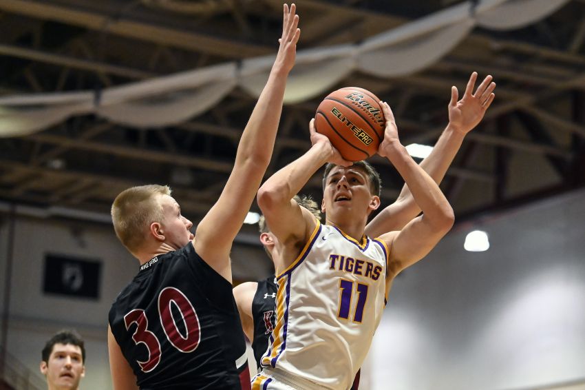 White River's Joe Sayler is the 2023 South Dakota Mr. Basketball 
