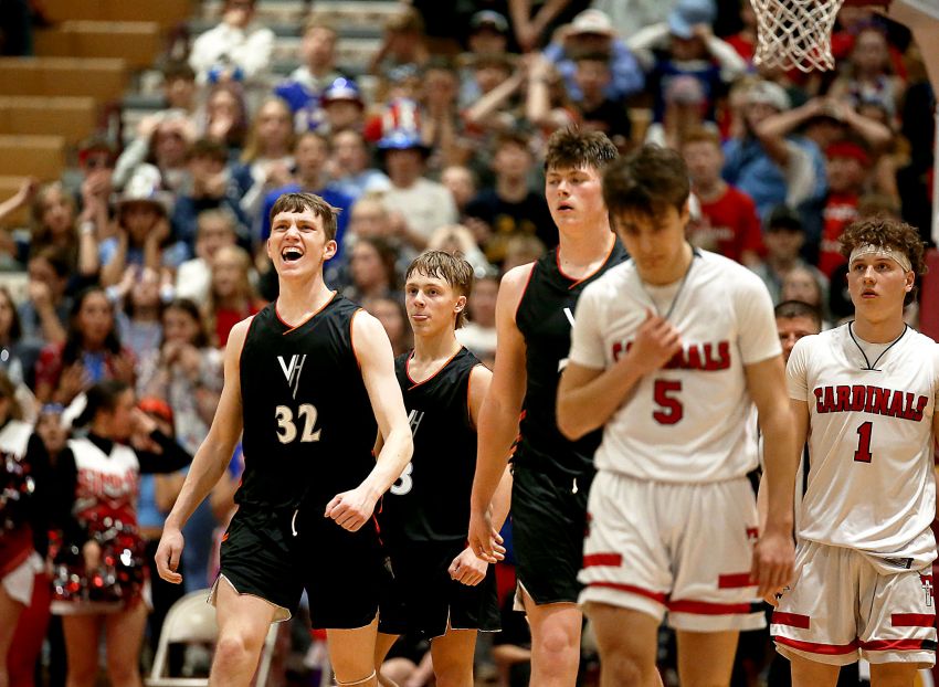 Viborg-Hurley outlasts Dell Rapids St. Mary in semifinal thriller, advances to state championship vs. Castlewood 