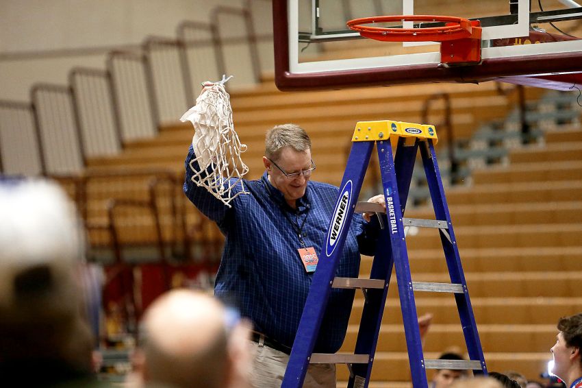 We were playing for him - Castlewood Warriors deliver elusive state basketball championship for Paul Raasch