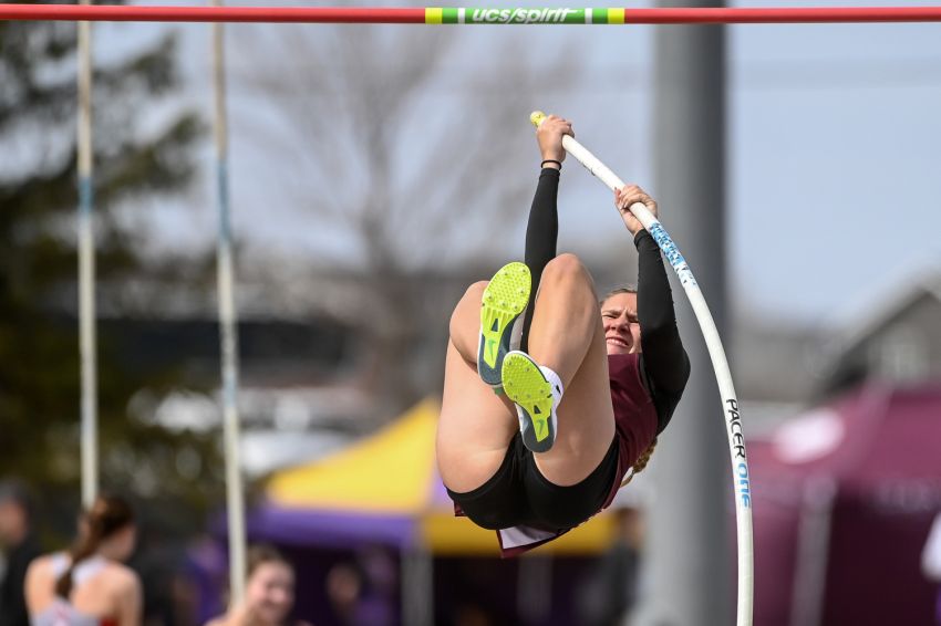 Lead-Deadwoodâ€™s Piper Rogers excited to be back in pole vault after suffering dislocated elbow at last yearâ€™s state meet