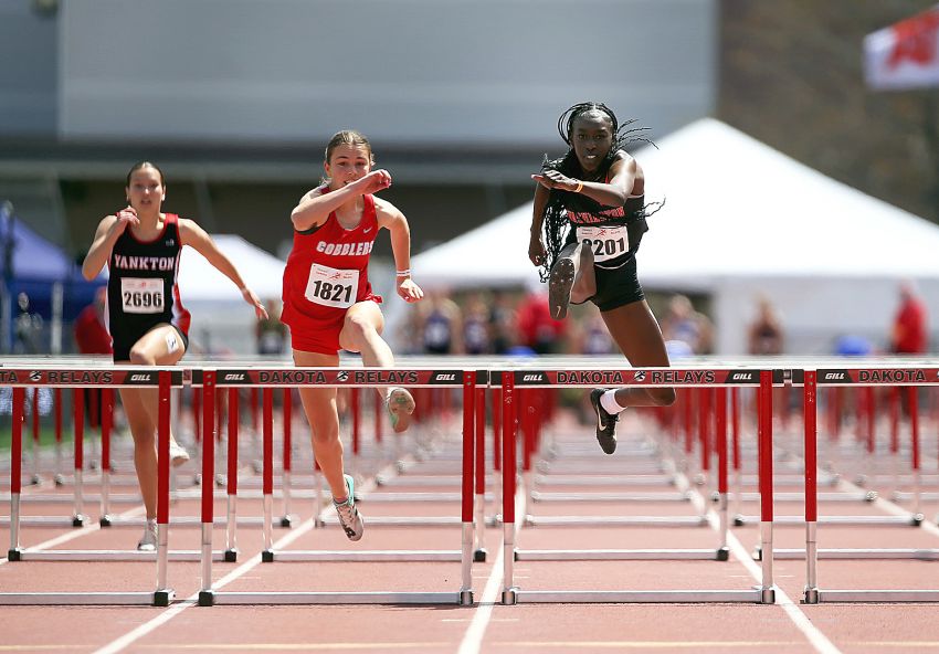 Washington's Nyariek Kur named Gatorade South Dakota girls track and field athlete of the year