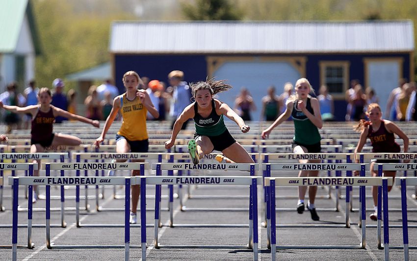 Clark/Willow Lake girls, Sioux Valley boys claim team titles at Lake Central Conference meet