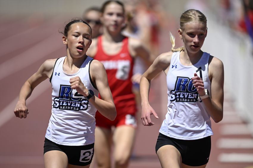 Rapid City Stevens’ Iris Birnbaum and Evelyn Hurley having breakout seasons in a field of loaded distance runners