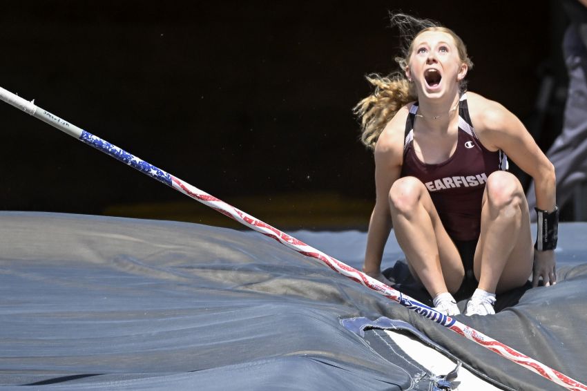 Stepping up at the right time, Spearfishâ€™s Ratzsch sits atop Class AA pole vault rankings heading to state