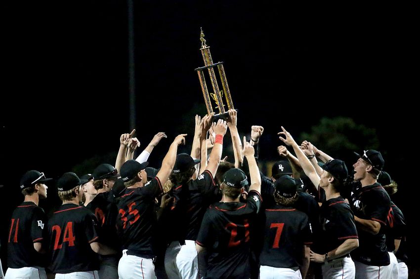 Brandon Valley storms back from three-run deficit, captures second consecutive Class A state championship