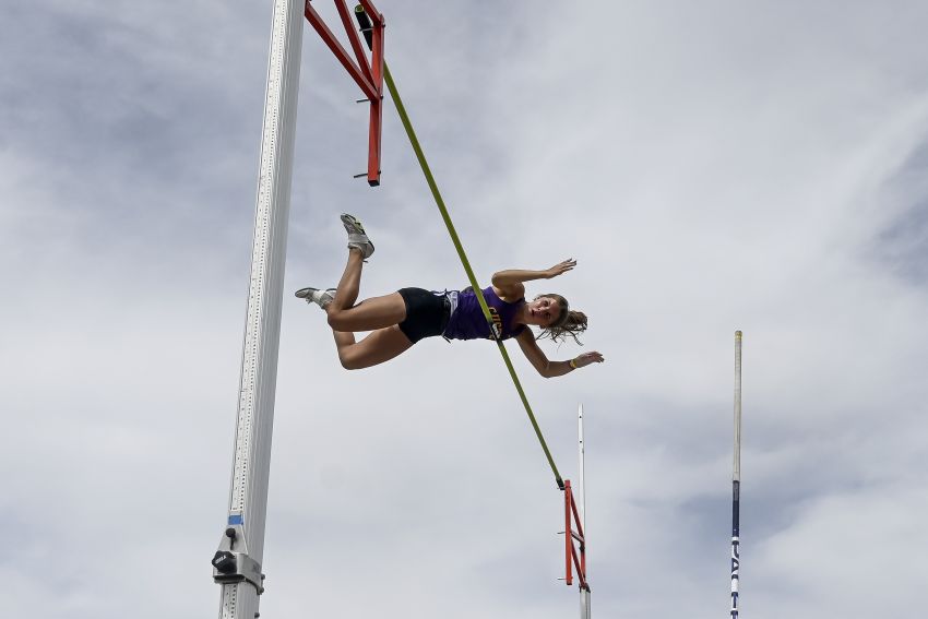Custer’s Tenlee Stiefel breaks Class A state pole vault record, sister Kelsey battles through injury to claim silver medal