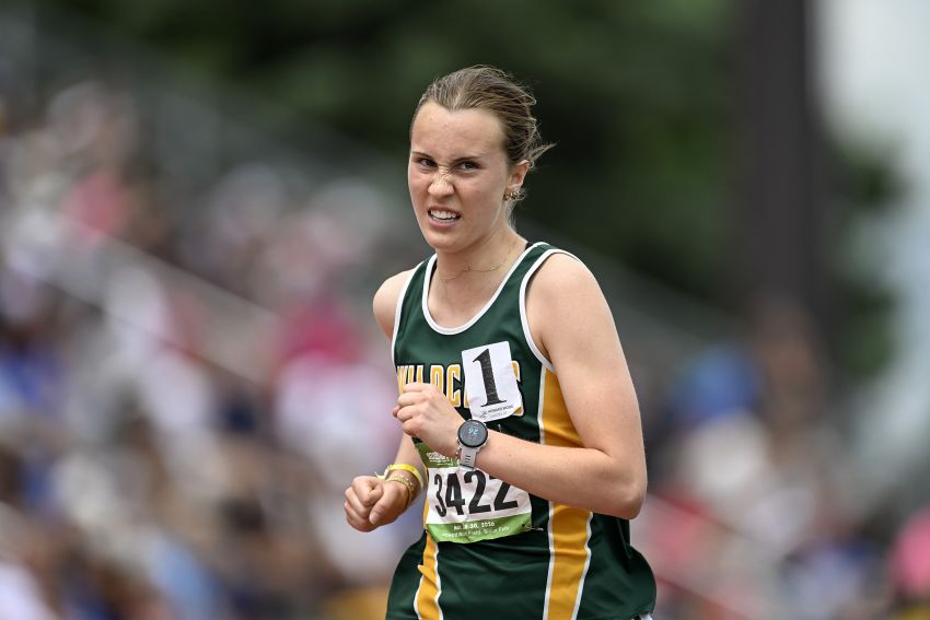 Northwestern’s Ella Boekelheide sweeps Class B girls distance races in final state track and field meet