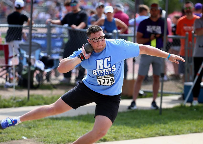 Rapid City Stevens’ Elias Gillen closes out Raider career with first-place finish in Class AA shot put