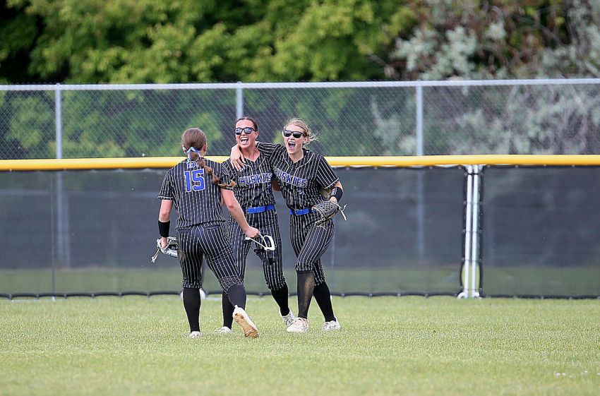 June 4 State A Softball Roundup - Elk Point-Jefferson upsets top-seeded Madison in quarterfinals