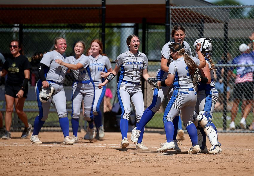 June 5 State A Softball Roundup - Elk Point-Jefferson knocks off defending champ West Central, advances to state title game