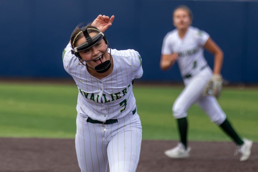 June 4 State AA Softball Roundup - Sioux Falls Jefferson clips Sioux Falls Lincoln, faces Sioux Falls Roosevelt in semifinals