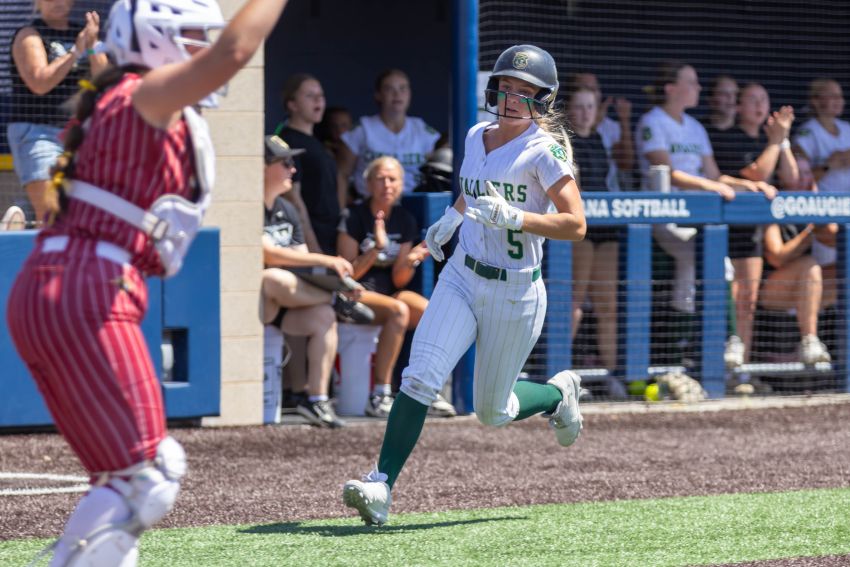 June 6 State AA Softball Roundup - Sioux Falls Jefferson blanks Washington, caps off undefeated season with second-straight state title