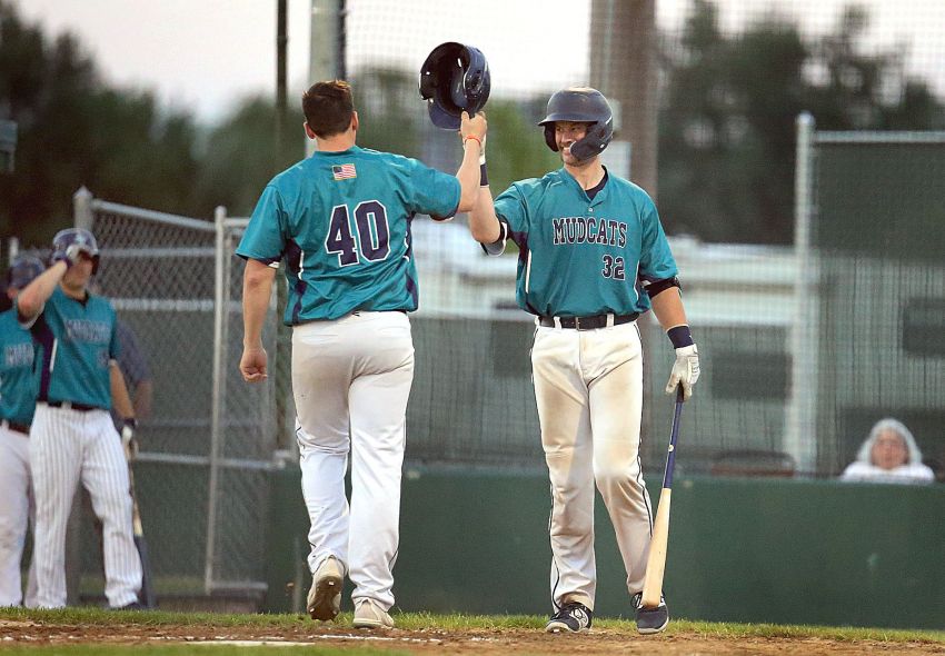 Dell Rapids Mudcats, Sioux Falls Brewers still lead amateur baseball poll