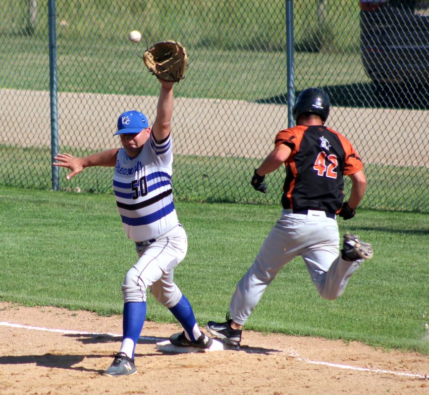 July 17 Amateur Baseball Roundup - Winner/Colome smacks three home runs in Sunshine League win over Corsica-Stickney