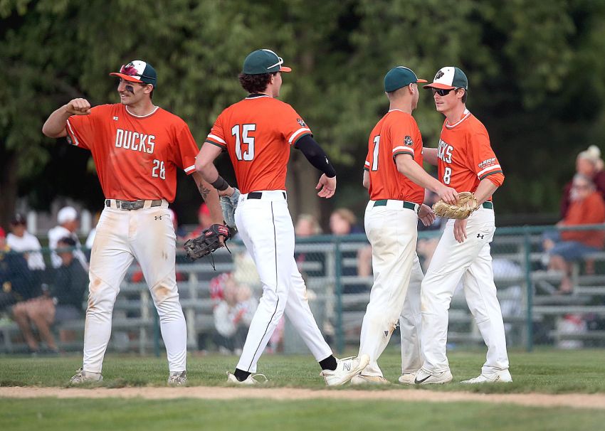 Aug. 8 Amateur Baseball Roundup - Hartford/Humboldt Wood Ducks earn first-ever state tournament victory
