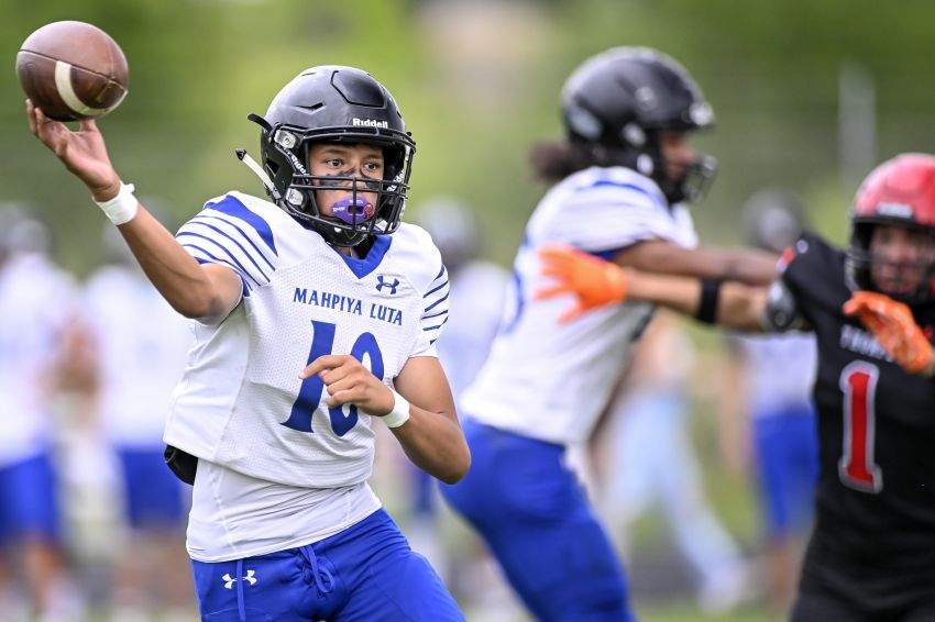 All-Nations Football Conference Recap - Mahpiya Luta pitches shutout against St. Francis, evens record at 3-3 