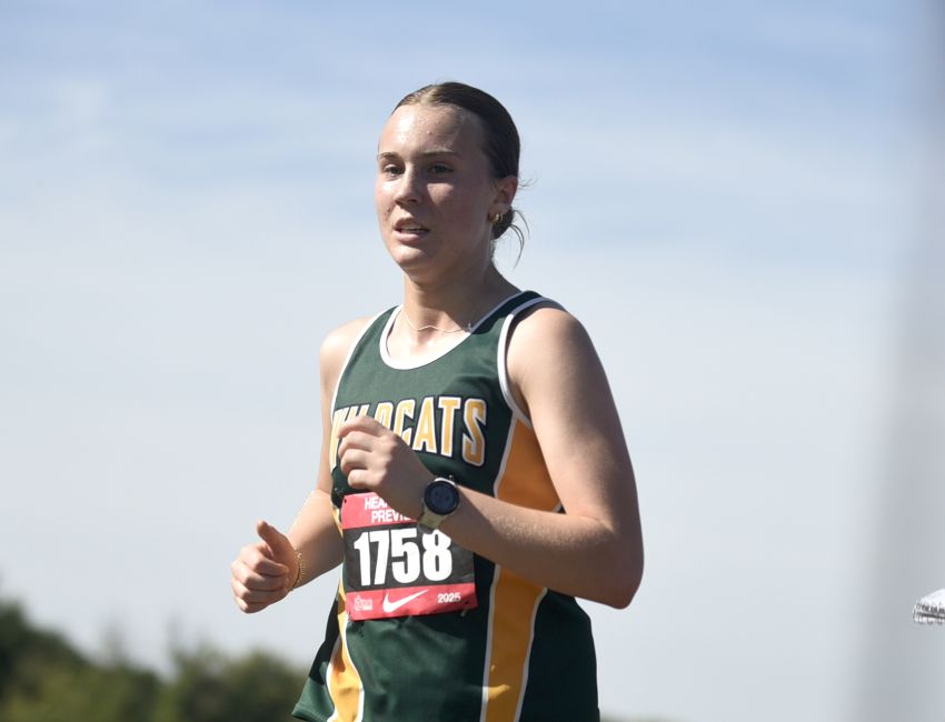 Northwestern’s Ella Boekelheide, James Valley Christian’s Kaden Ober claim cross-country titles at Region 1B meet 