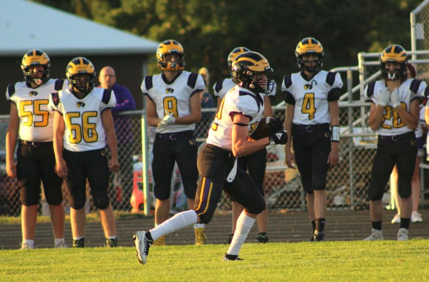 Class 9B Semifinal Preview - Top seeds Herreid/Selby Area, Hitchcock-Tulare host underdogs 