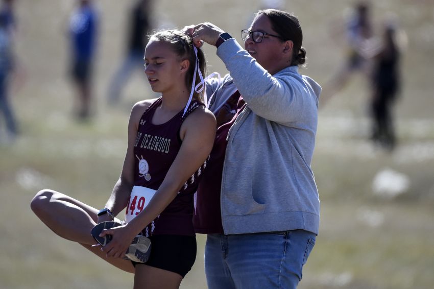 â€˜Brought tears to my eyesâ€™ - Philipâ€™s Heidi Burns overwhelmed by nieceâ€™s gesture to wear pink ribbon at cross-country meet 