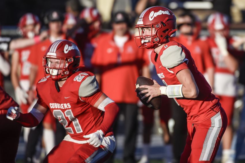 Oct. 4 Football Roundup - Rapid City Central clips Sioux Falls Washington, snaps 29-game losing streak 