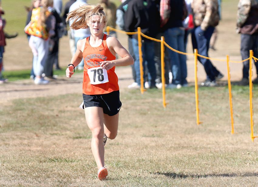 Class A Region Cross-Country Roundup - Heidi Olson, Pierce Baumberger win Region 4A titles