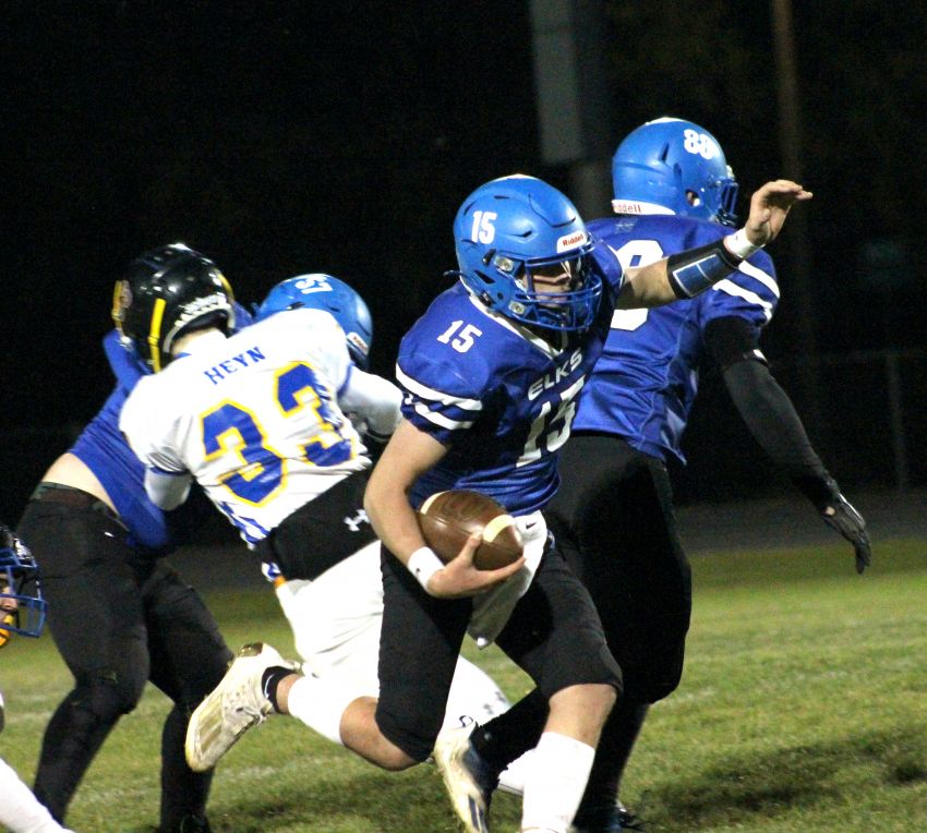 Week 9 South Dakota High School Football Statistical Leaders