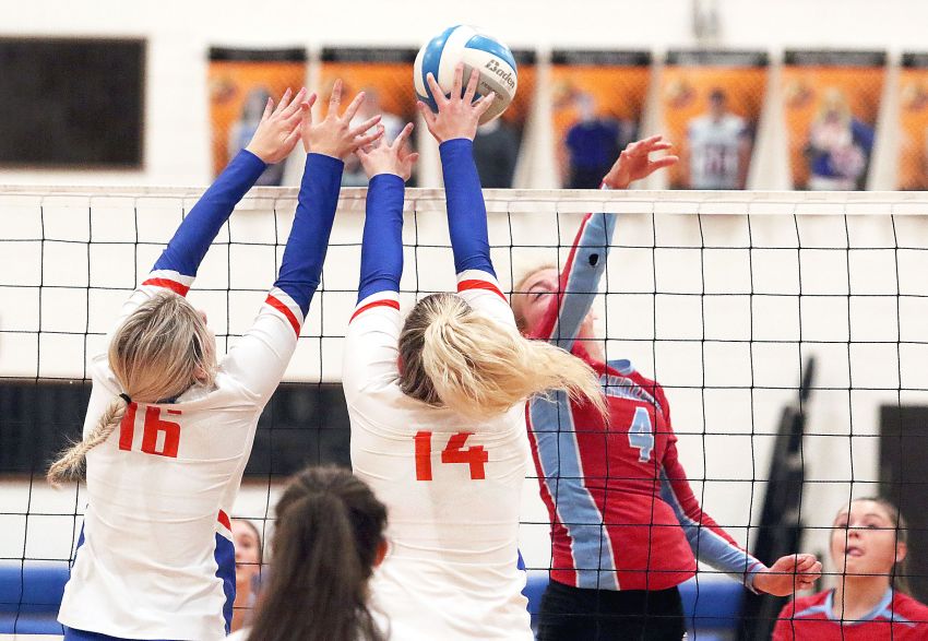 Oct. 18 South Dakota Volleyball Scores 