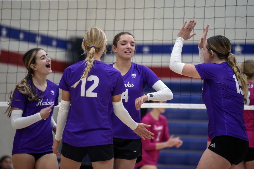 â€˜This is really happeningâ€™ - Kadoka Area qualifies for first state volleyball tourney since 1982 
