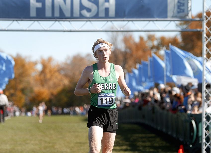 Pierreâ€™s Jared Lutmer trusts his training en route to state cross-country championship 