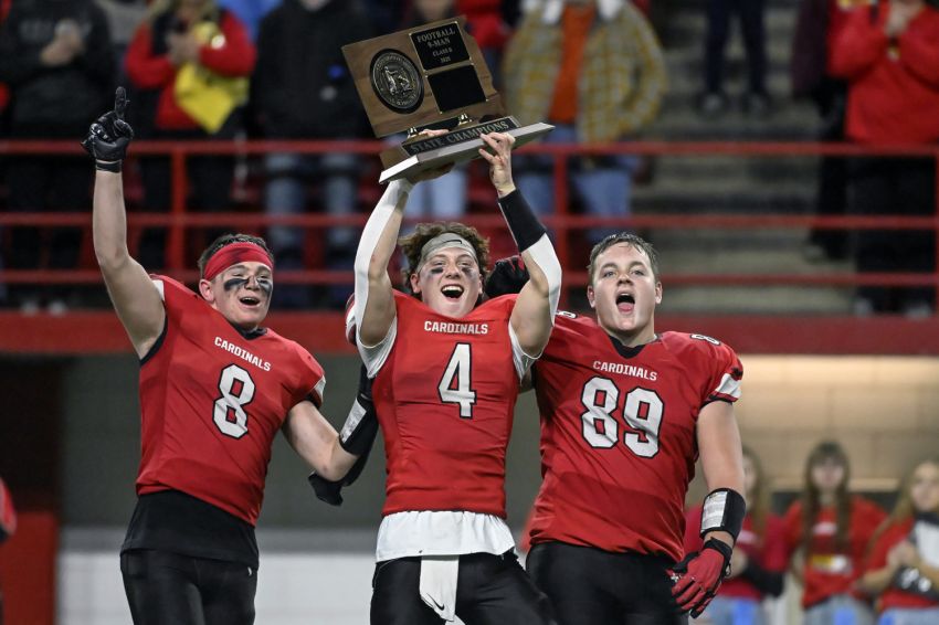 Dell Rapids St. Mary rolls past Avon, captures second 9B state championship in five seasons