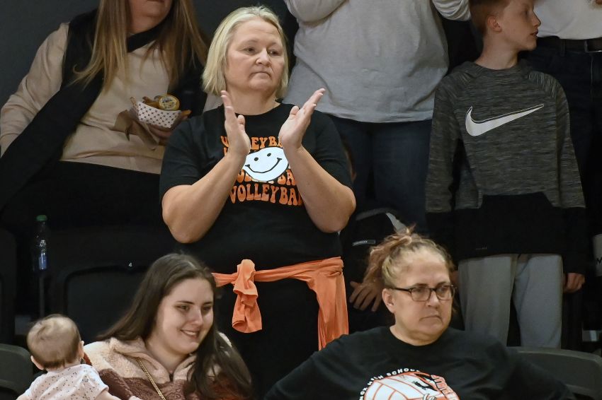Thirty-four years later, Lennox mother remembers Oriolesâ€™ last state volleyball appearance 