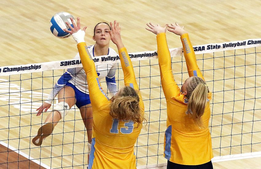 Class A Volleyball Roundup - Elkton-Lake Benton rallies past Hamlin in 5 sets 