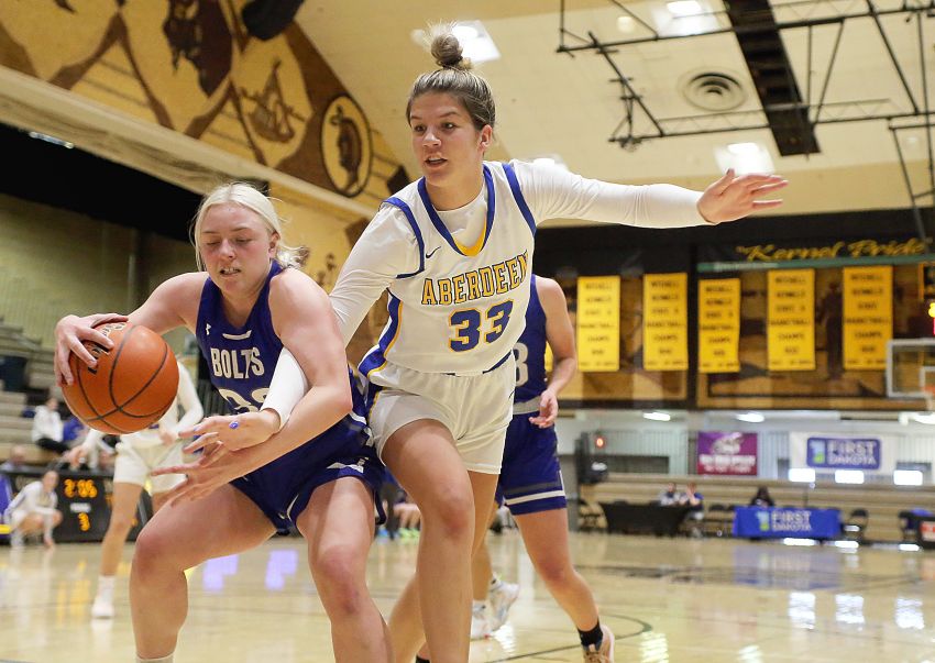 Aberdeen Centralâ€™s Lauryn Burckhard commits to SDSU womenâ€™s basketball team 