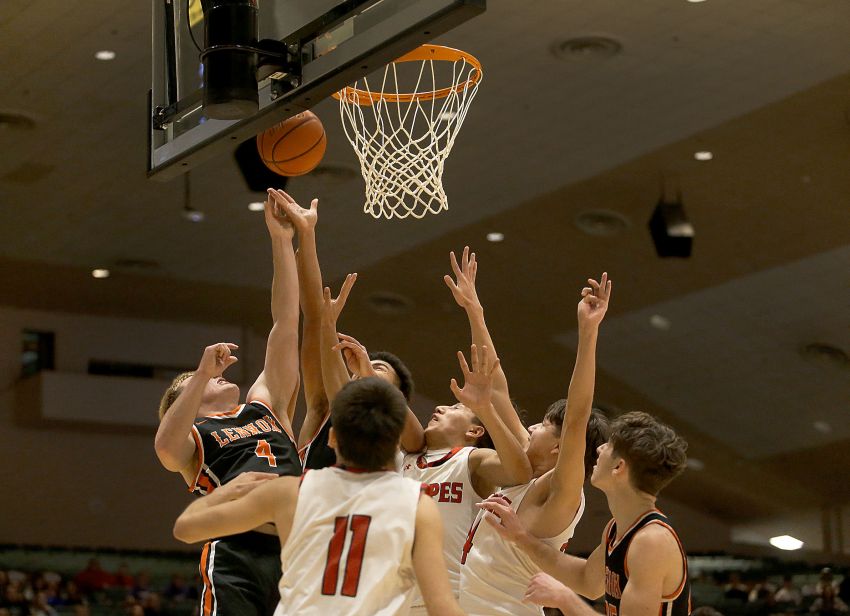 Dec. 30 Hoop City Classic Roundup - Layton Smithâ€™s putback layup pushes No. 5 Lennox past Pine Ridge