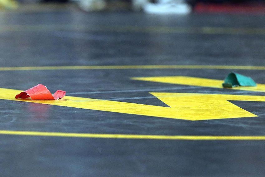 Jan. 19 Wrestling Roundup - Harrisburg wins three duals at Tea Quadrangular