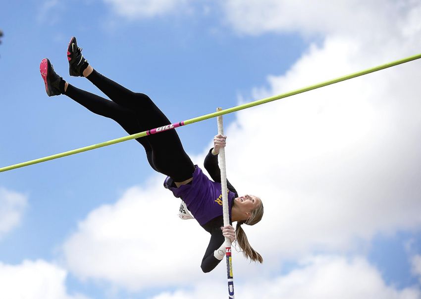 Custerâ€™s Ciana Stiefel sets Howard Wood Dakota Relays meet record in the pole vault