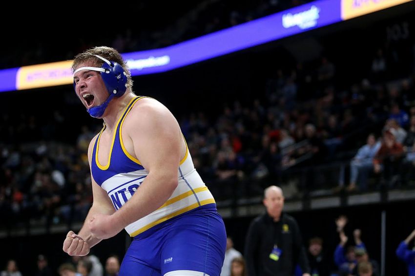 Canton sends six wrestlers to finals and leads field after day two of Class B state tournament