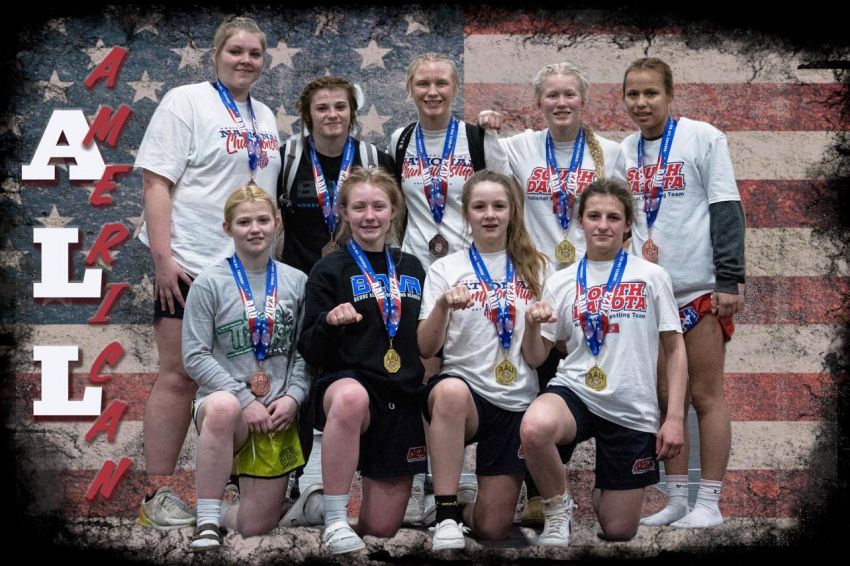 South Dakota Heat girls team goes 5-3 at Twin River Duals
