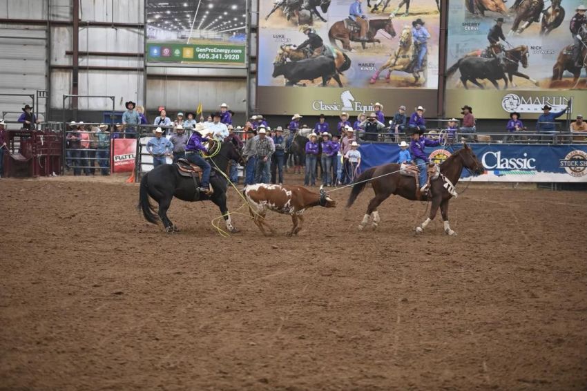 Wallâ€™s Cooper Sampson took his lumps before turning into an elite junior high roper